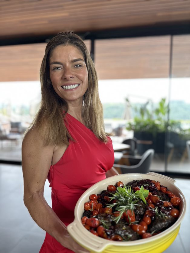 Peru com uvas verdes e cranberry