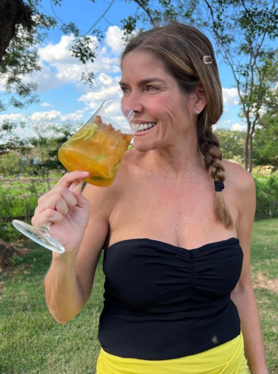Caipirinha de tangerina com limão e rapadura